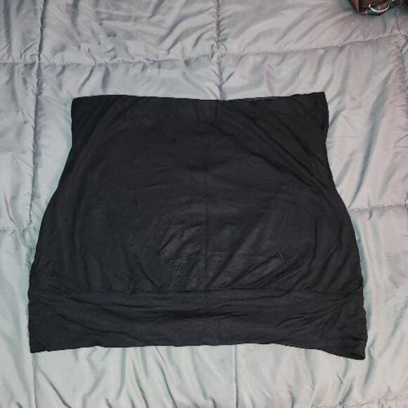 Tops - Women's black strapless casual shirt